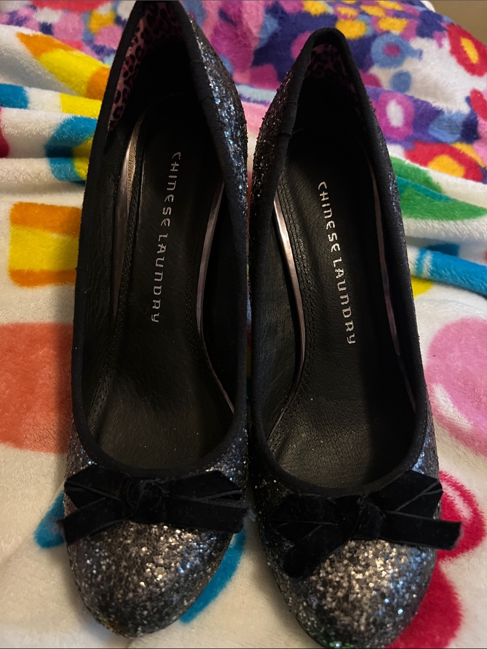 Chinese Laundry Black Glitter Pointed-Toe Heels with Velvet Bow